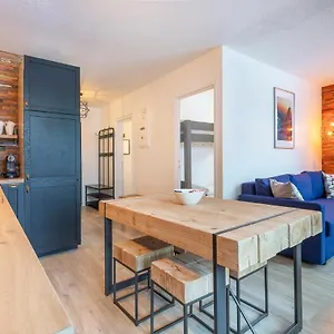 https://appartement-cham-vue.hotels-rhonealpes.com