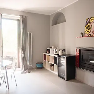 https://casa-greta-nuovo-appartamento-nel-cuore-di-milano.it-lombardy.com