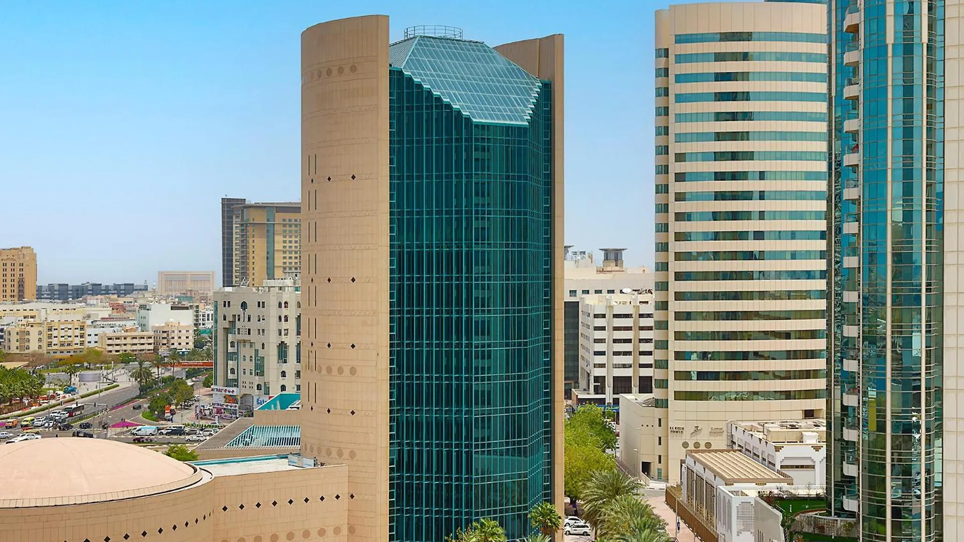 Sheraton Dubai Creek Hotel & Towers 5*,  United Arab Emirates