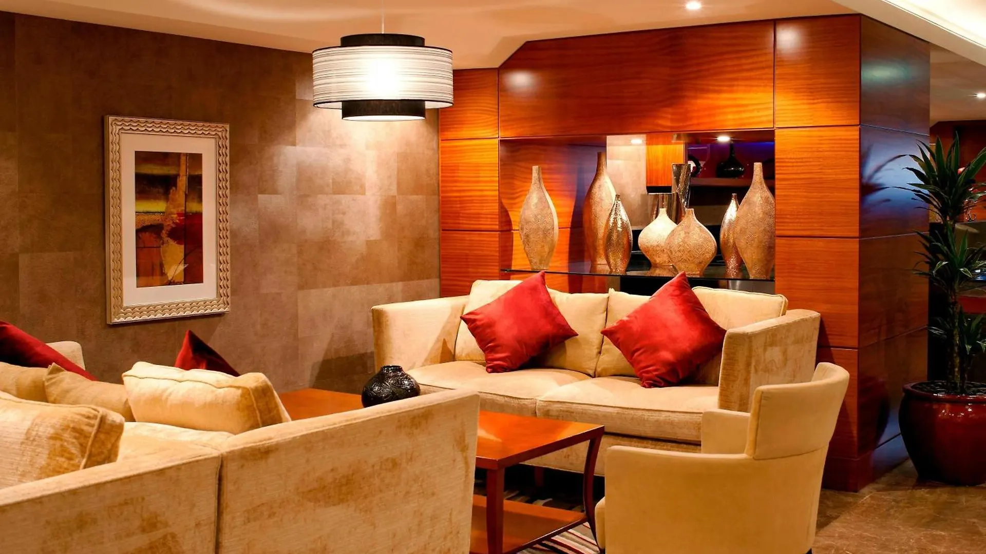 Sheraton Dubai Creek Hotel & Towers
